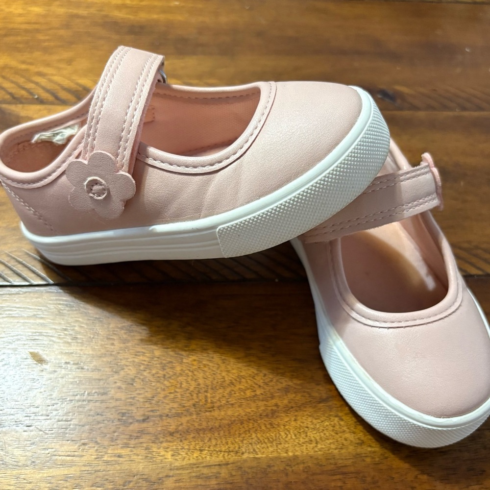 Oshkosh B’gosh Todder Shoes with Flower Detail